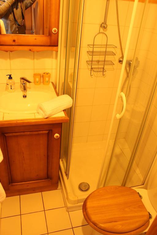 Apartment Sapaudia - Chamonix Charm Town Centre Retreat Room photo